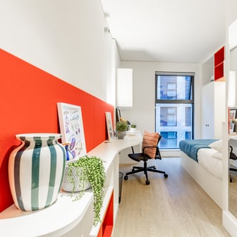 Premium En Suite - Image 2